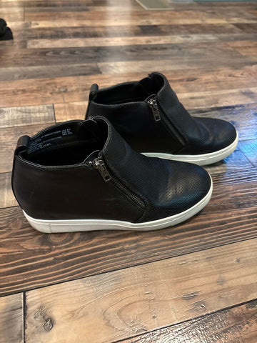 Time tru Wedge shoe 8-1/2 (Adult)