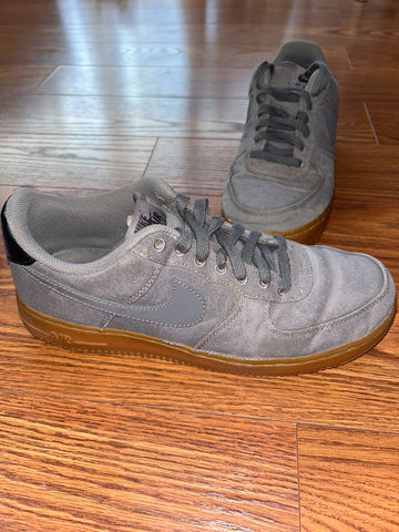 Nike Smoke gray Air Force ones 9 (Adult)