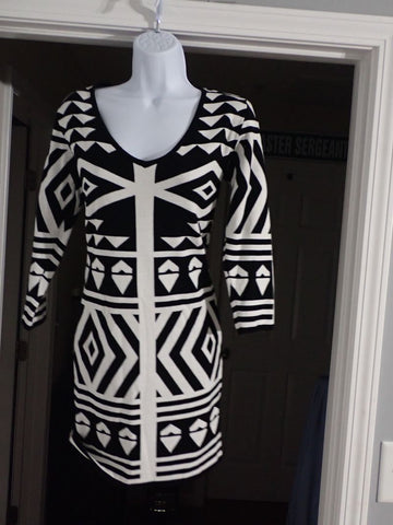 Stillettos Black and white print fitted dress Women's - M