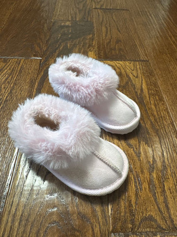 Target Pink furry shoes 5 (Lil' Kid)