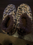Snoozies Leopard print size large slippers Miscellaneous