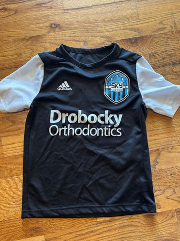 Adidas Black soccer jersey Small sweat wicking small spot on shoulder 6T/6X