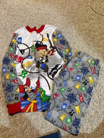 Disney Pj set 6T/6X