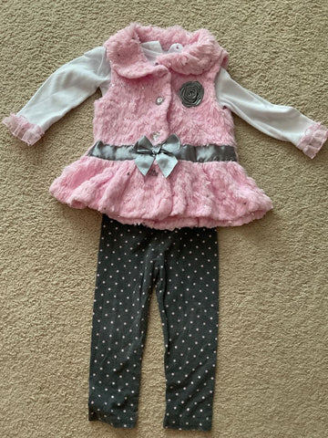 Wonder Kids Furry button vest, top and bottom set. Some piling. 18 Months
