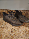 Adidas Black and gold shimmer shoes size 7 women's Adidas good condition 7 (Adult)