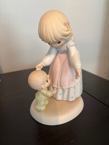 Precious moment Cherish every step Decor
