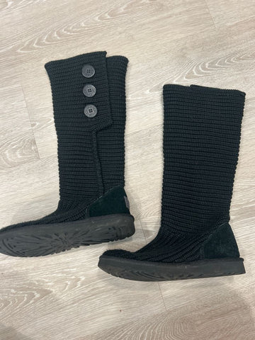 Ugg Tall black Sweater boots EUC 8 (Adult)