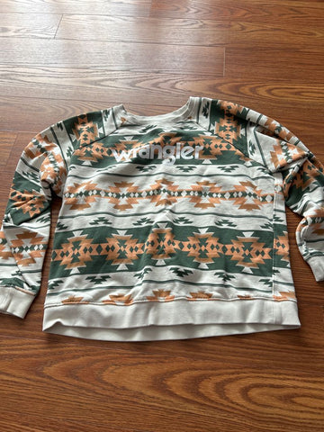 Wrangler Aztec print, somewhat cropped fits smaller than a true XL- Women's XL 16