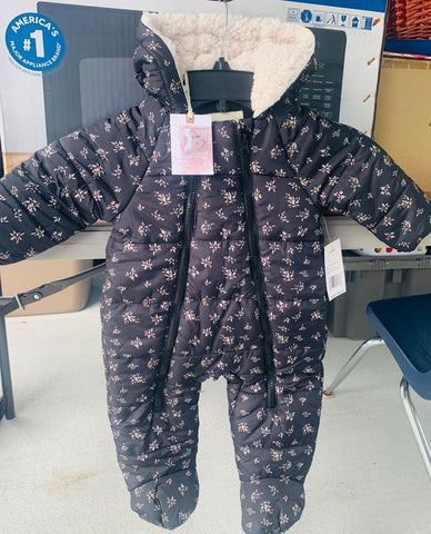 Jessica Simpson Size 6/9 months black floral print snowsuit 6-12 Months