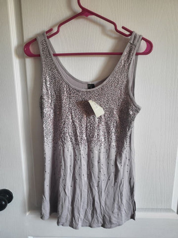 Maurinces NWT, sleeveless light purple shirt Women's - M