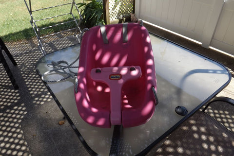 little tykes pink swing Very good condition. Weight limit up to 50 lbs Miscellaneous
