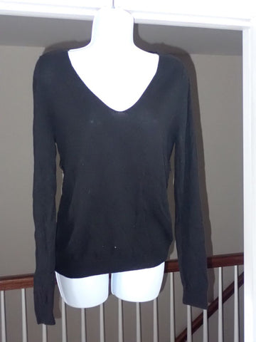 Maurices Black v-neck long sleeve with back lace detail Women's - S