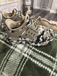 Unknown Black and white camo tennis shoes 1-1/2 (Big Kid)