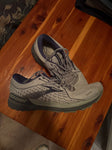 Brooks Light grey w dark grey 11 (Adult)