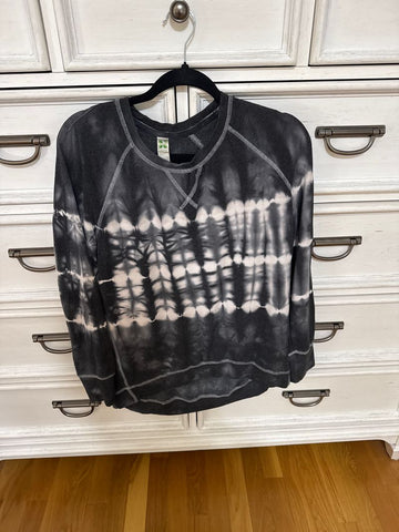 Green Tea Black and white sweatshirt Women's - S