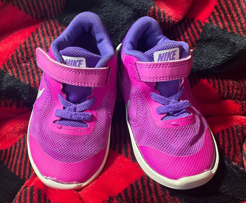 Nike Fushia and Purple Tennis Shoes 7 (Lil' Kid)