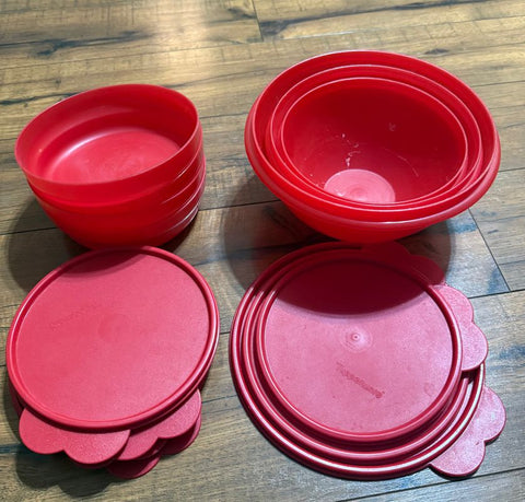 Tupperware 7 bowls/lids, some have white spots Kitchen