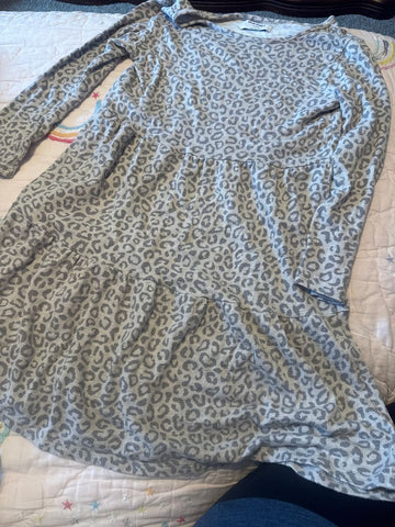 Old Navy Leopard knit dress 14