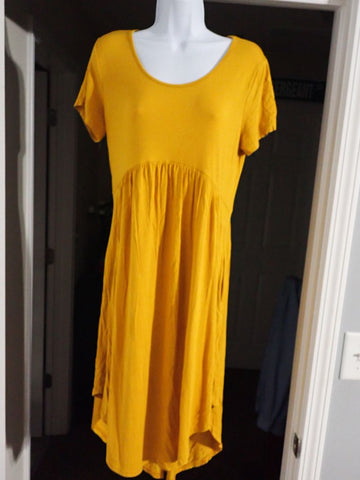 Amazon Mustard short sleeve dress with pockets Women's - M