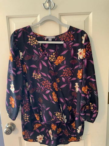 Peace & Pearls Black floral blouse Women's - L