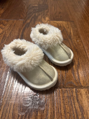 Target Gold furry shoes 5 (Lil' Kid)