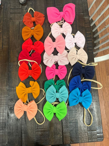 Lot of 20 bows on Nylon  Miscellaneous