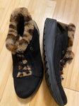 B Zees Womens suede boot booty shoe  7.5 W  Like new 7-1/2 (Adult)