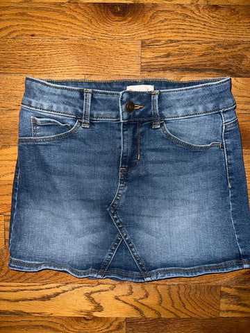 So Denim skirt button zipper adjustable waist. Pockets front back 8