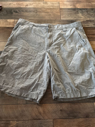 Columbia Gray short 36