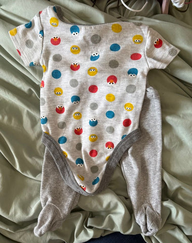 sesame street shirt and gray footed pants 0-3 Months