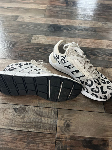Adidas leopard Worn one time 8-1/2 (Adult)