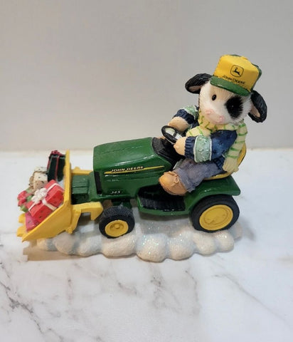 Mary Moo Moos The Holiday Spirit Is Here with Me Decor