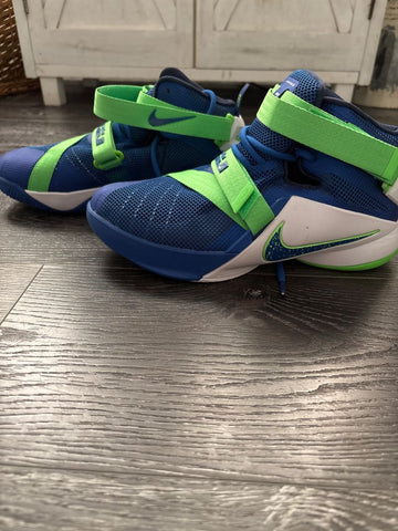Nike Blue and green high tops 6-1/2 (Big Kid)