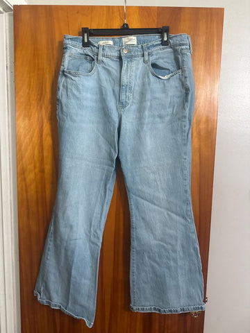 Universal Threads Bell bottom jeans 16S Women's XL 16