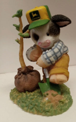 Mary Moo Moos A new home with a room to grow Decor
