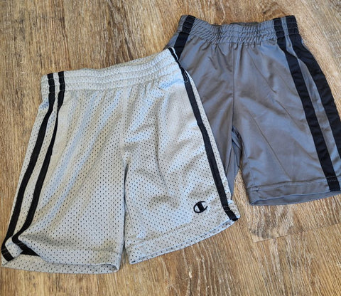 Okie dokie/champion 2 pair shorts 4T/4