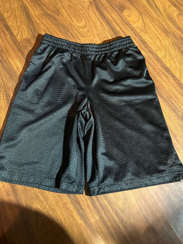 Starter Black gym shorts, knee length, has pockets 14
