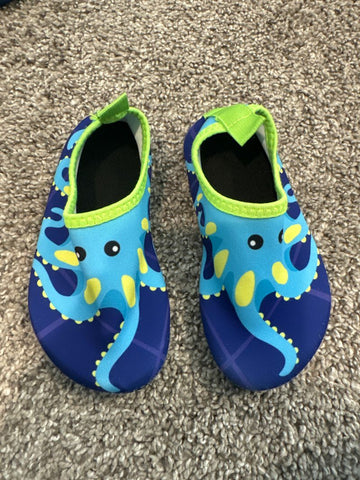 Water Shoes  8-1/2 (Lil' Kid)
