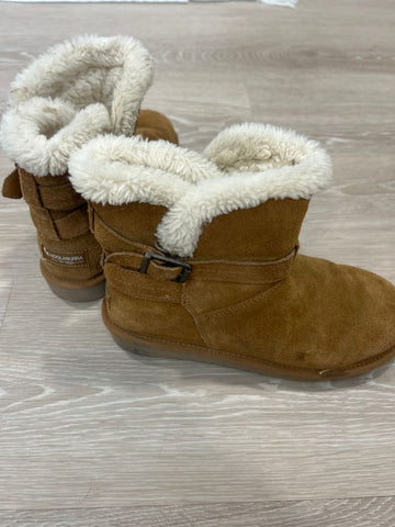 Kookaburra by ugg Tan booties, insides a little dirty 6 (Adult)