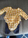 carters 2 piece yellow shirt set newborn 0-3 Months