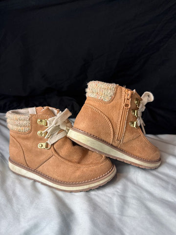 Cat&Jack Brown shortie boots EUC 11 (Lil' Kid)