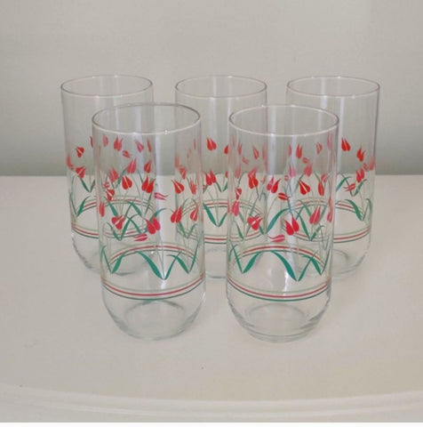 Vintage Set a five vintage tulip glasses. Glassware in excellent conditio Kitchen
