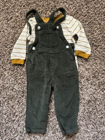 Old Navy Only worn once 6-12 Months