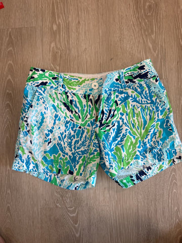 Lilly Pulitzer Blue shorts sz 00, tiny tan stains on front Women's - XS