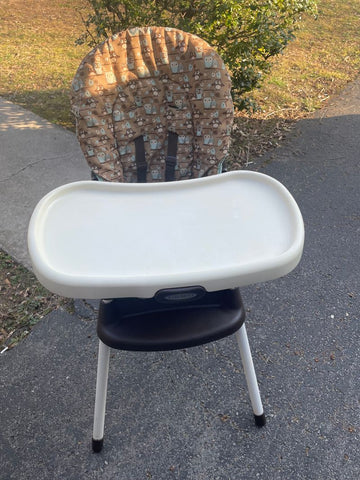 Graco Owl Highchair with hole in top right of fabric and wear Chair-Seat