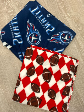Football fleece 1.75 yards each of football and titans-perfect for a blanket! Arts-Crafts-Hobbies