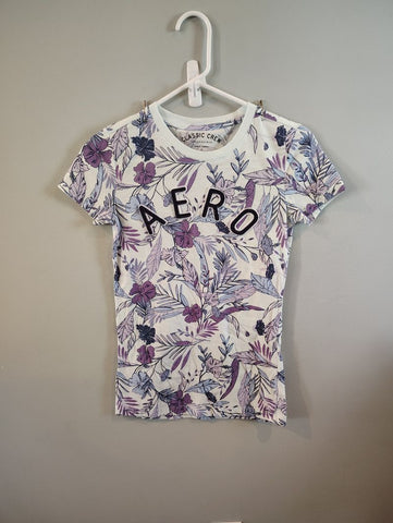 Aéropostale Purple floral AERO size small tshirt excellent used condition Junior Small 1-3