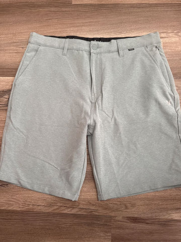 Hurley Perfect condition but more of a seafoam green color 36