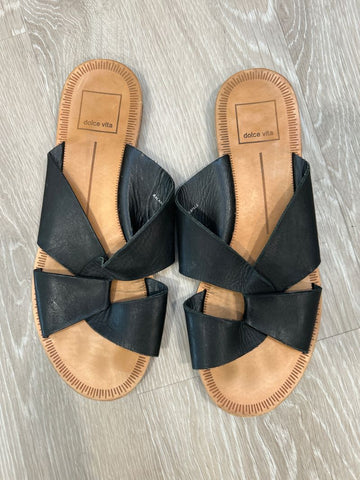 Dolce Vita Black sandals 7-1/2 (Adult)
