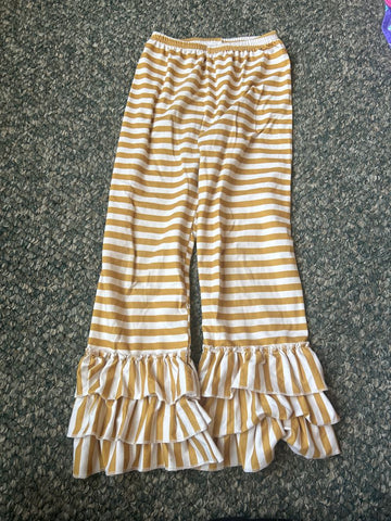 Boutique Ruffle Pant Pants with ruffle at ankles, size 8 8